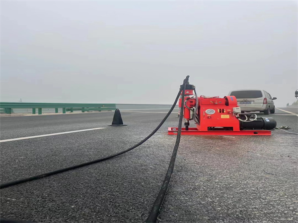 和顺马路路基路面开裂下沉注浆加固灌浆